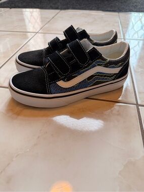 Vans Kids Black & Blue Flame Velcro Sneakers with White Side Stripe